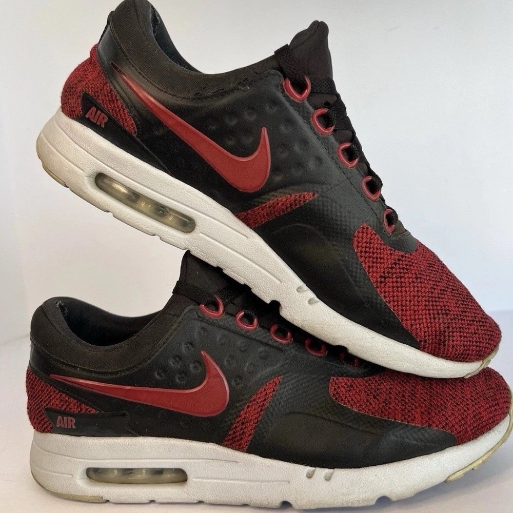 Size 9.5 Men’s Nike Air Max Zero SE Tough Red